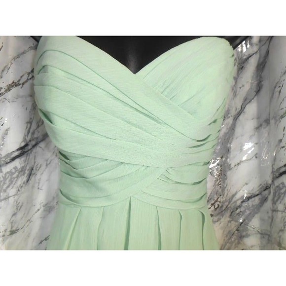 David's Bridal Crinkle Chiffon w Front Cascade size 2 mint green strapless Dress - Picture 4 of 7
